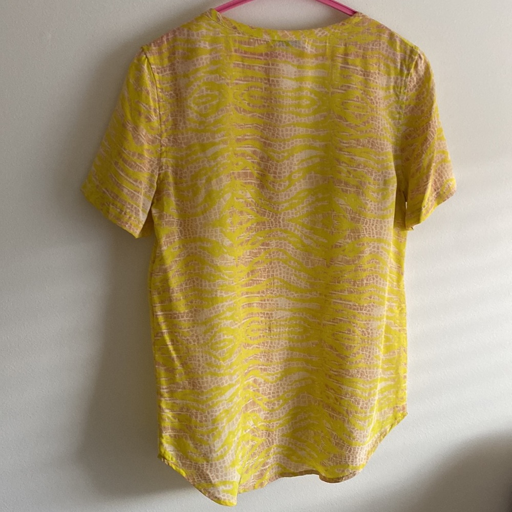 Equipment Yellow Printed Short Sleeve Silk Blouse - Picture 5 of 5